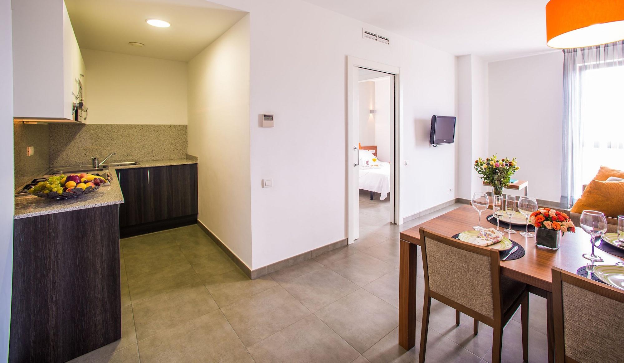 Ona Living Barcelona Aparthotel L'Hospitalet de Llobregat Exterior foto